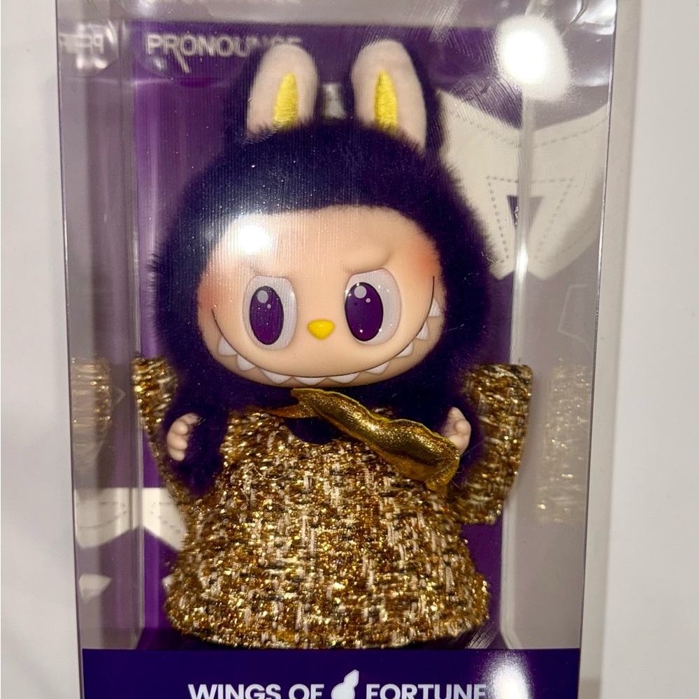 ✨Authentic Labubu X Pronounce - Wings of fortune Vinyl Plush Hanging Card✨